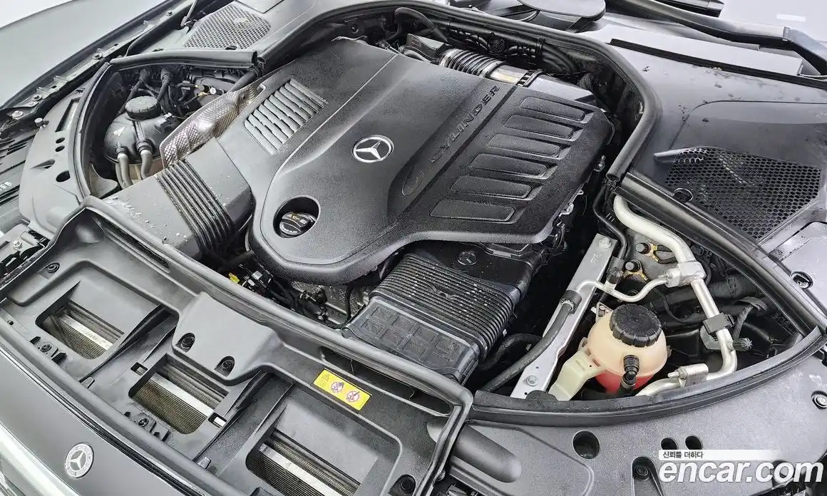 Mercedes-Benz S-Class 2023 3.0 Автомат в Москве № 212036, фото 12