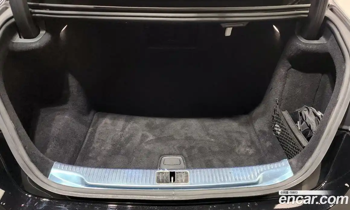 Mercedes-Benz S-Class 2023 3.0 Автомат в Москве № 212036, фото 20