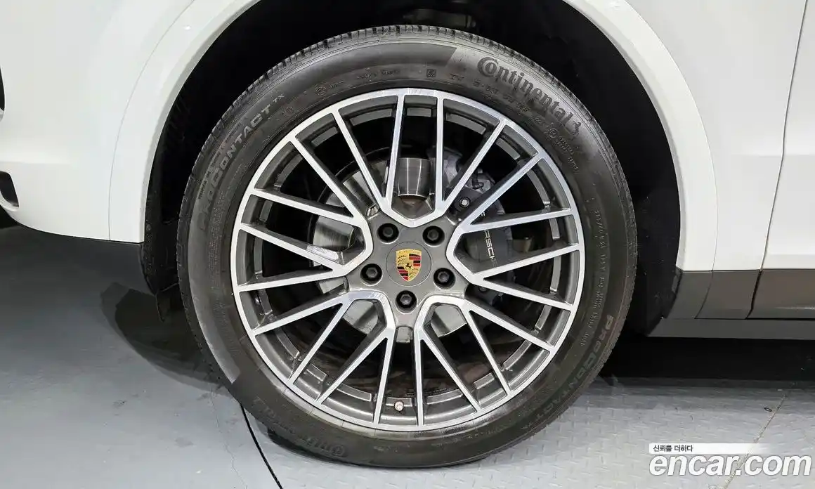 Porsche Cayenne 2021 3.0 Автомат в Москве № 213157, фото 6