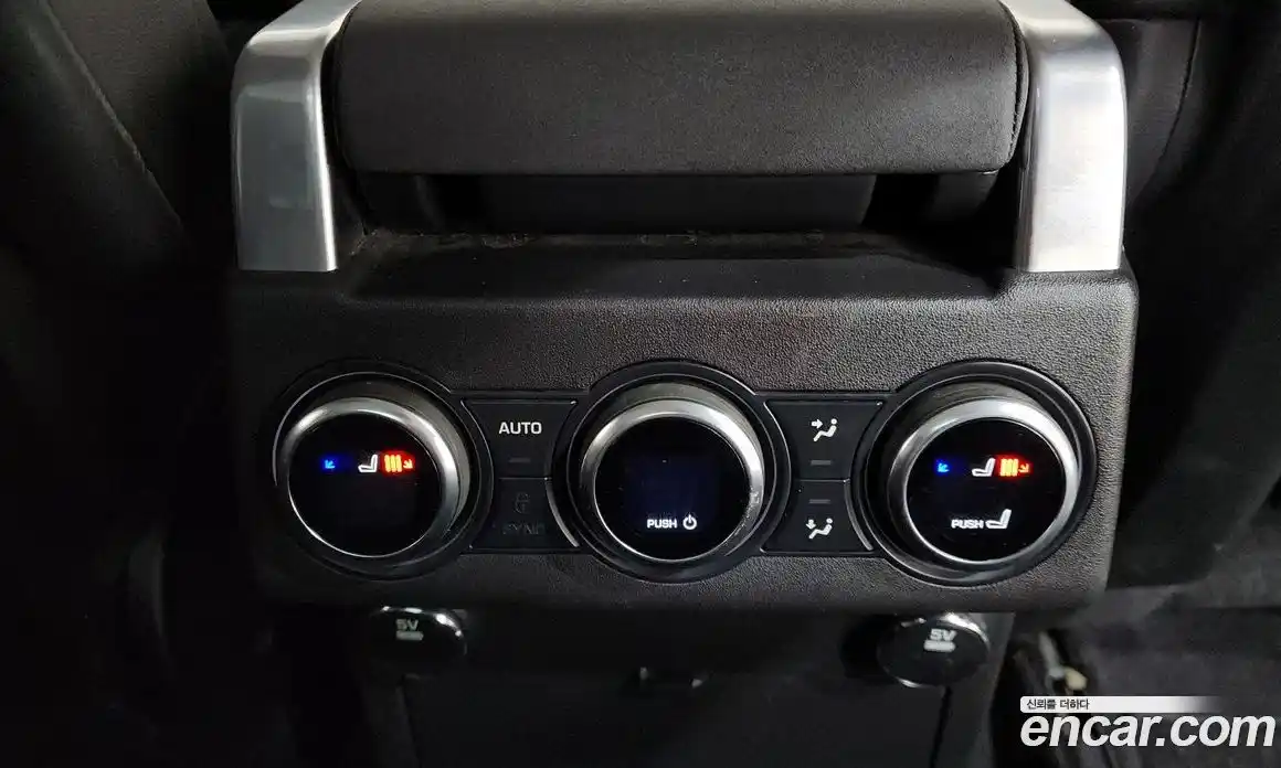 Land Rover Discovery 2017 2.0 Автомат в Москве № 213471, фото 4