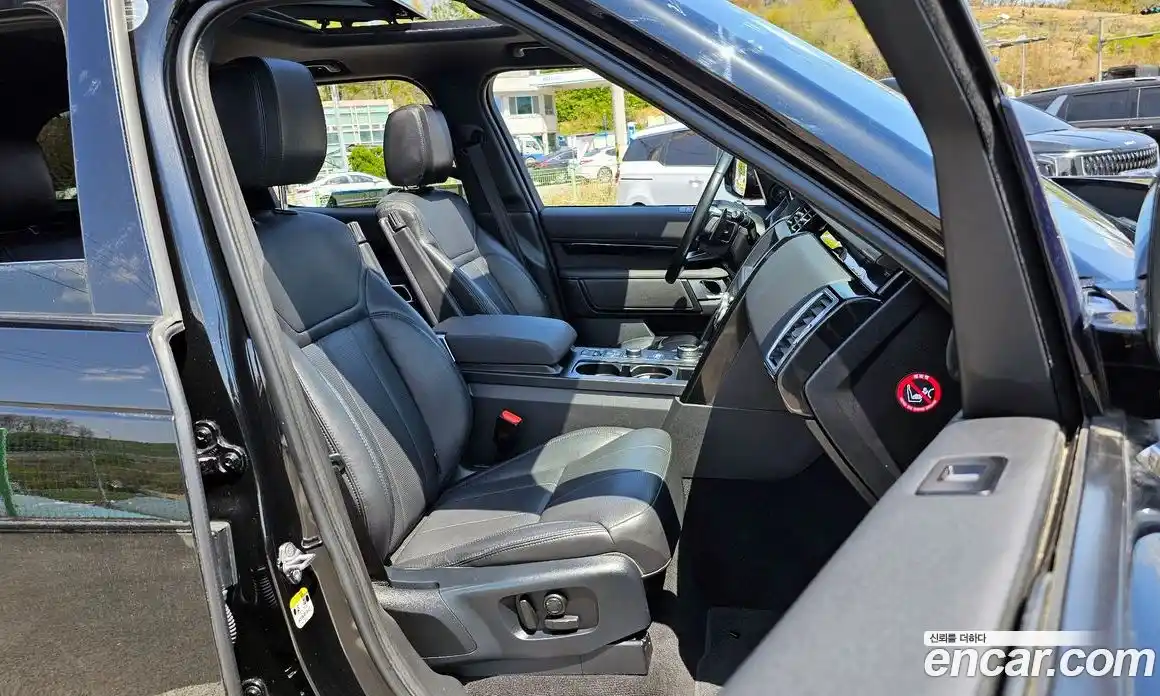 Land Rover Discovery 2019 2.0 Автомат в Москве № 213492, фото 14