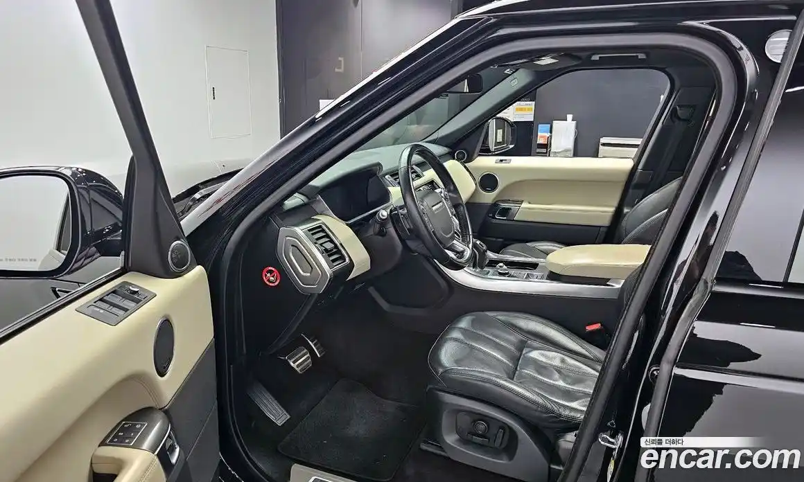 Land Rover Range-Rover Sport 2016 3.0 Автомат в Москве № 213626, фото 18