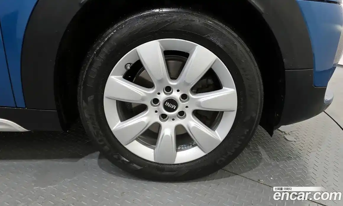 Mini Countryman 2017 2.0 Автомат в Москве № 214321, фото 19