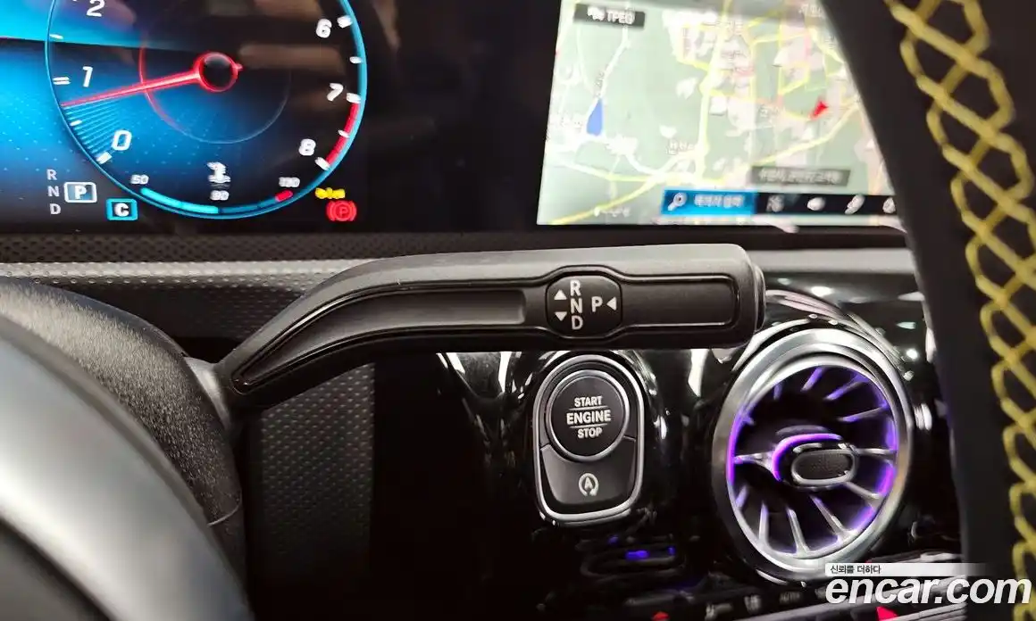 Mercedes-Benz CLA-Class 2023 2.0 Автомат в Москве № 219180, фото 18