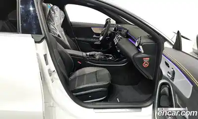 Mercedes-Benz CLA-Class 2023 2.0 Автомат в Москве № 219180, миниатюра 4