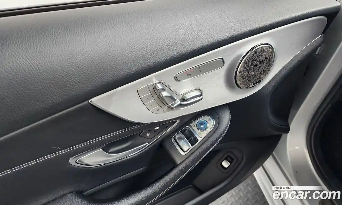 Mercedes-Benz C-Class 2016 2.0 Автомат в Москве № 221383, фото 4