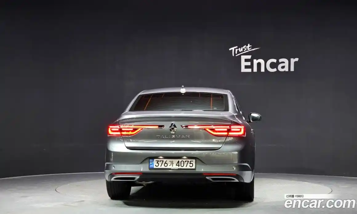 Renault SM6 2021 1.8 Автомат в Москве № 222984, фото 18