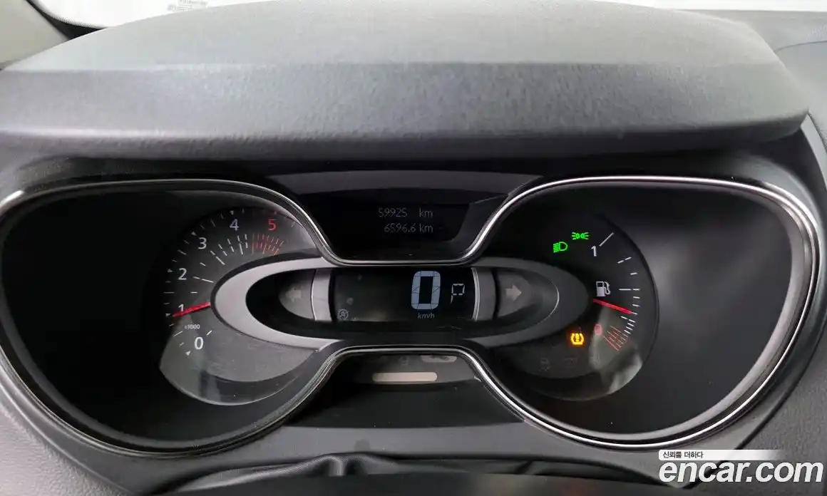 Renault QM3 2019 1.5 Автомат в Москве № 224291, фото 17