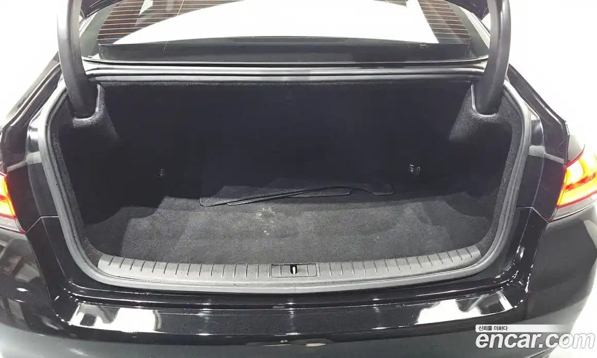 Genesis G80 2019 3.3 Автомат в Москве № 22781, фото 15