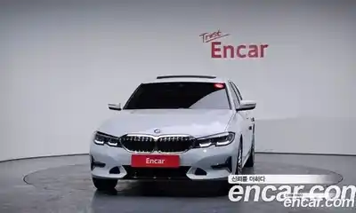 BMW 3-Series 2022 2.0 Автомат в Москве № 227952, миниатюра 4