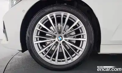 BMW 3-Series 2022 2.0 Автомат в Москве № 227952, миниатюра 8