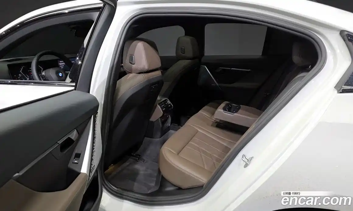 BMW 5-Series 2025 2.0 Автомат в Москве № 227954, фото 13