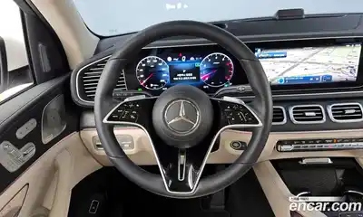 Mercedes-Benz GLE-Class 2025 3.0 Автомат в Москве № 229419, миниатюра 3