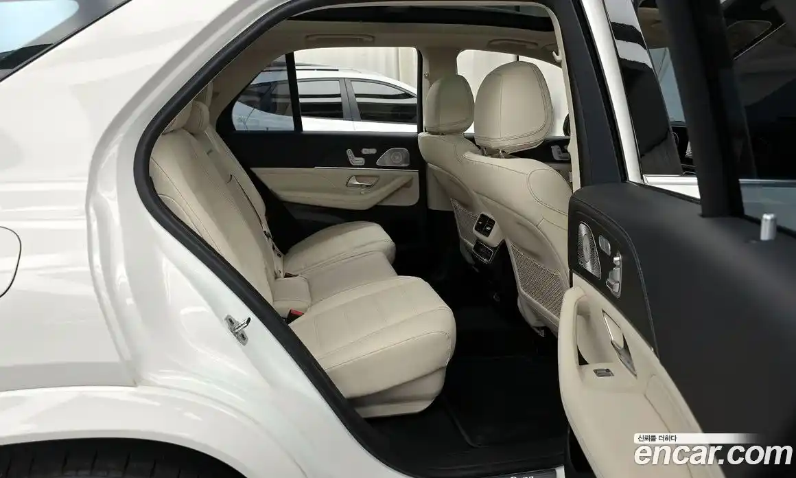 Mercedes-Benz GLE-Class 2025 3.0 Автомат в Москве № 229419, фото 10