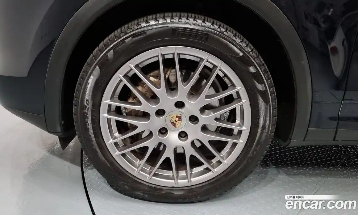 Porsche Cayenne 2015 4.1 Автомат в Москве № 230983, фото 18