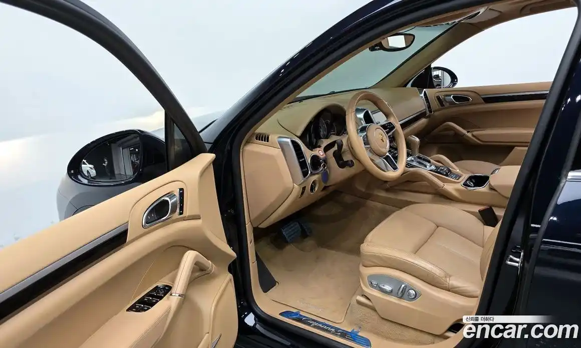 Porsche Cayenne 2015 4.1 Автомат в Москве № 230983, фото 19