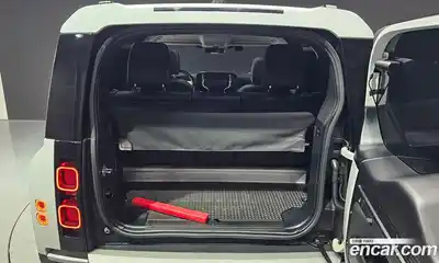 Land Rover Defender 2022 3.0 Автомат в Москве № 231185, миниатюра 5