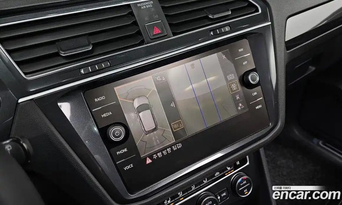 Volkswagen Tiguan 2018 2.0 Автомат в Москве № 232200, фото 13