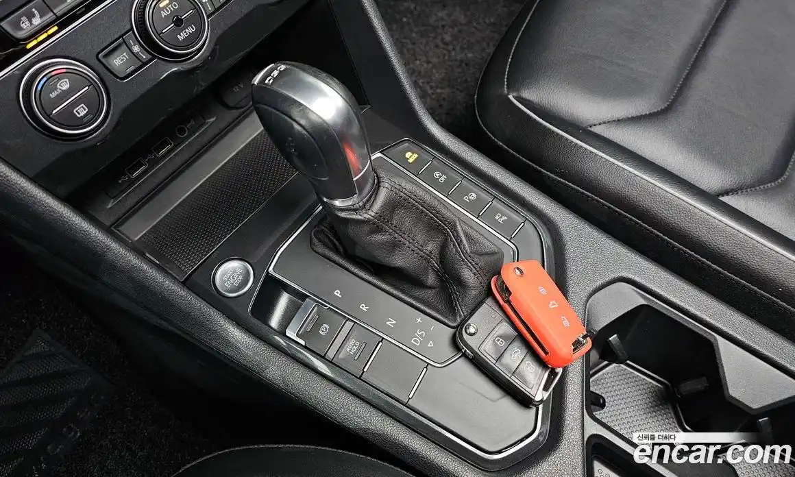 Volkswagen Tiguan 2018 2.0 Автомат в Москве № 232200, фото 19