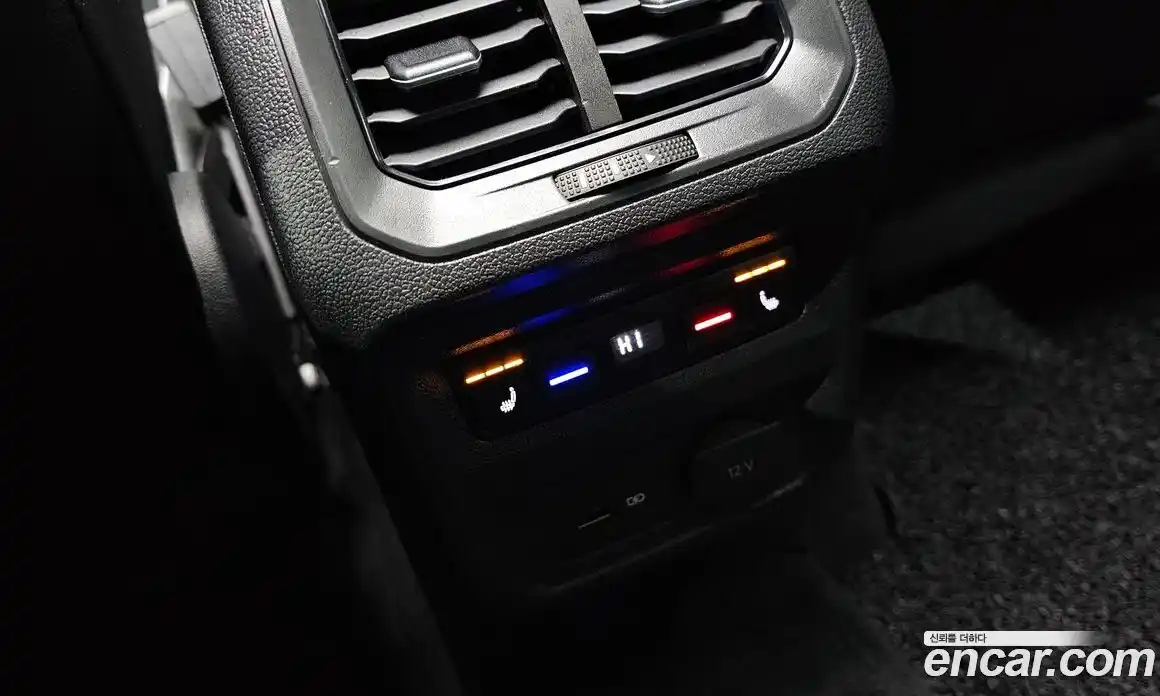 Volkswagen Tiguan 2018 2.0 Автомат в Москве № 232200, фото 7