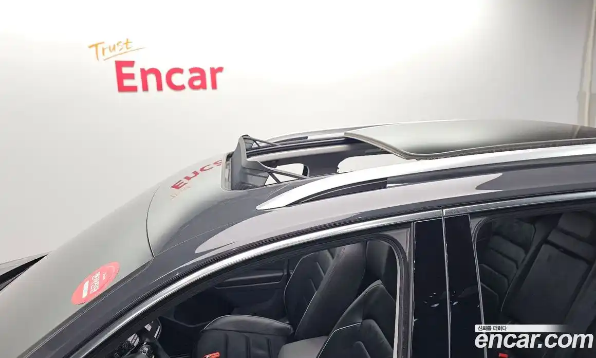 Volkswagen Tiguan 2018 2.0 Автомат в Москве № 232200, фото 9