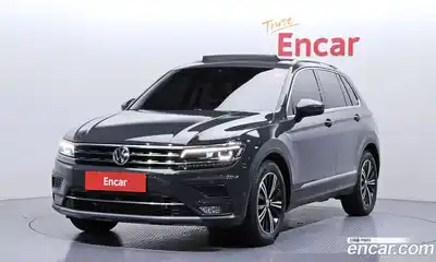 Volkswagen Tiguan 2018 2.0 Автомат в Москве № 232200, миниатюра 10
