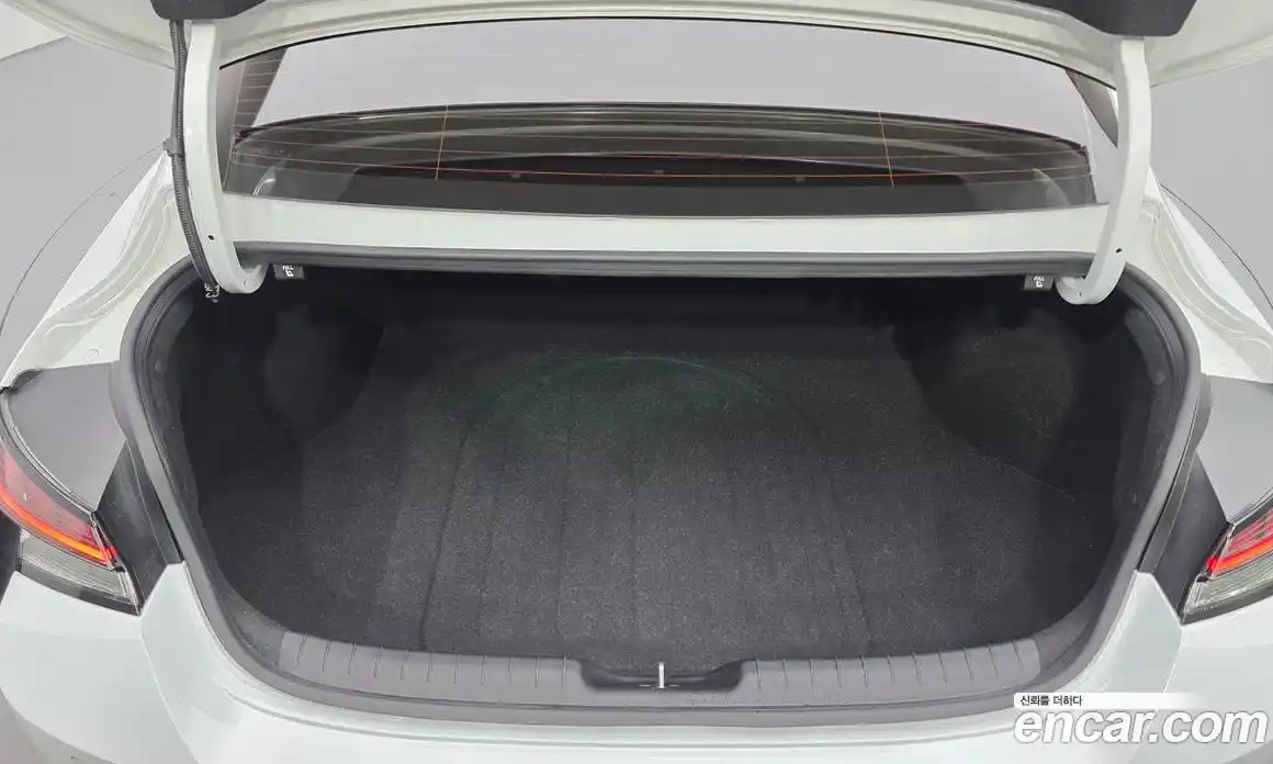 Hyundai Avante 2022 2.0 Автомат в Москве № 2340, фото 11