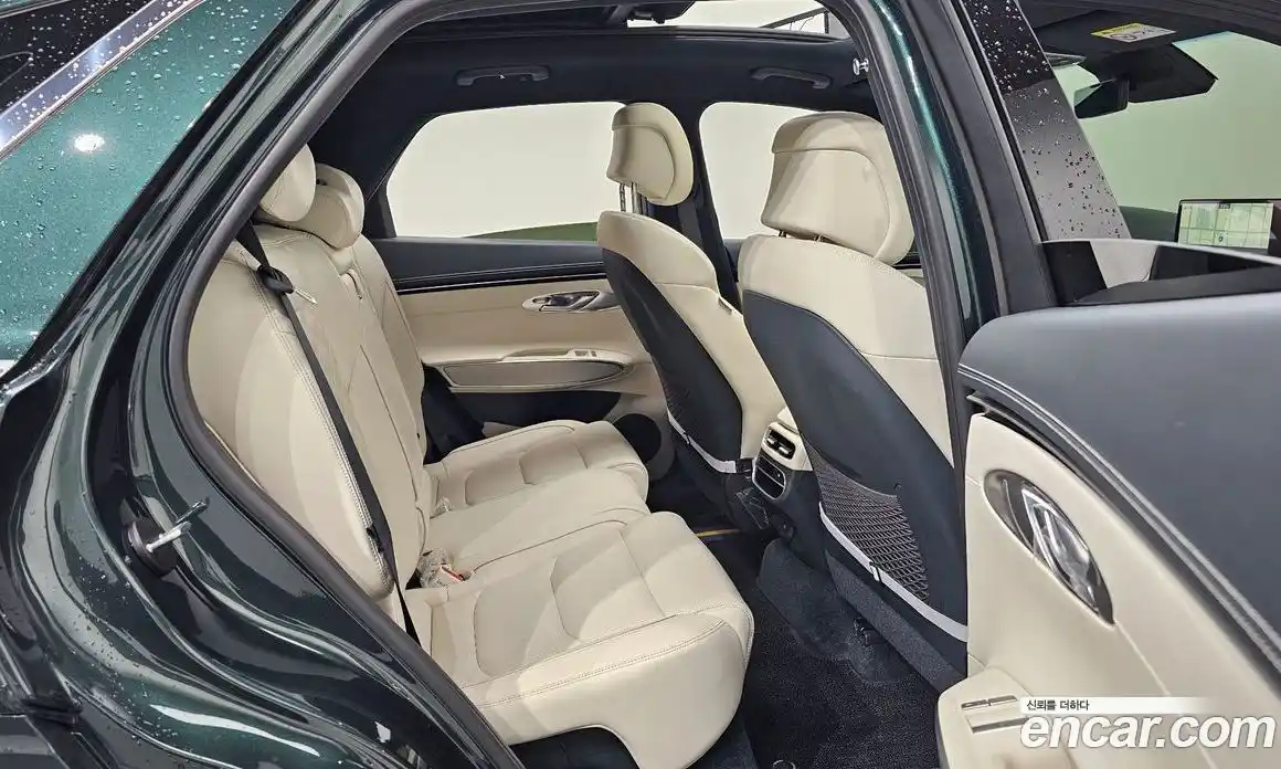 Genesis GV70 2022 0.1 Автомат в Москве № 25054, фото 12