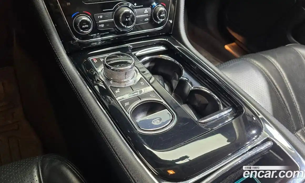 Jaguar XJ 2014 3.0 Автомат в Москве № 256097, фото 12