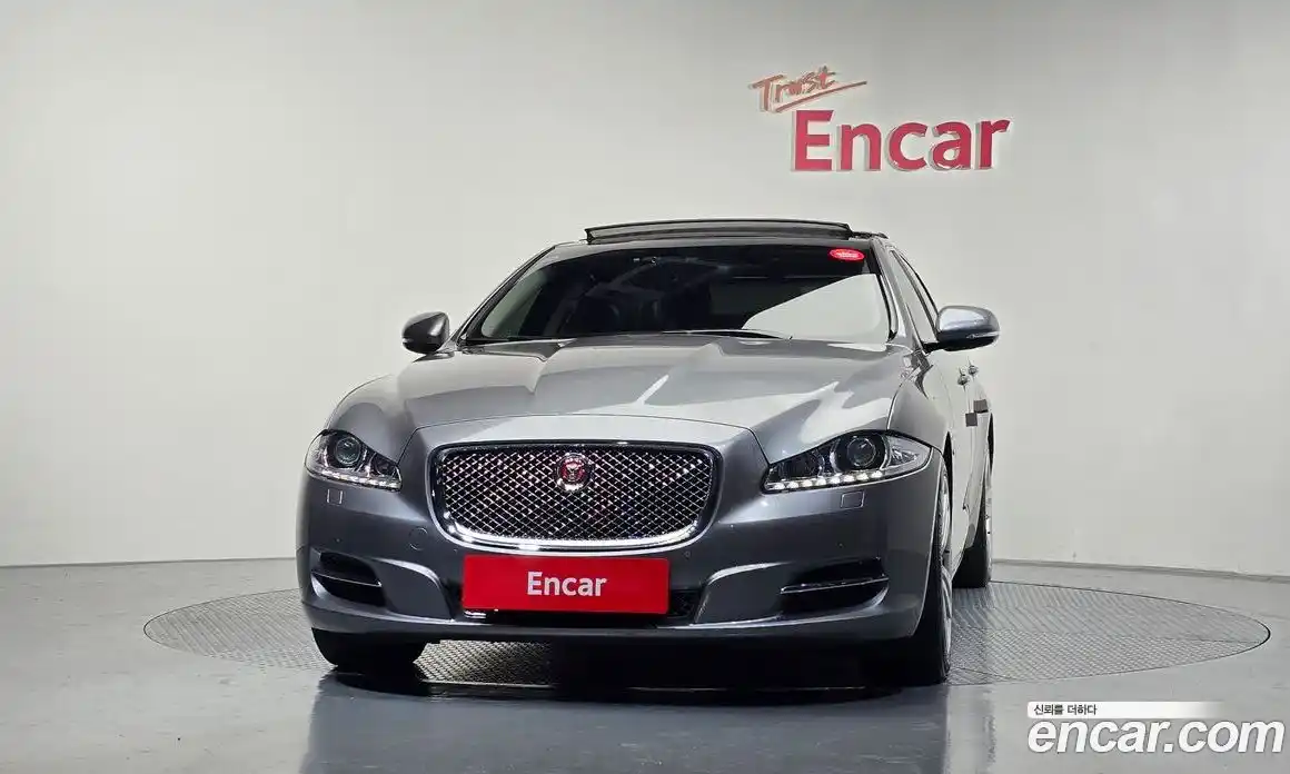 Jaguar XJ 2014 3.0 Автомат в Москве № 256097, фото 15