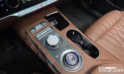 Genesis GV70 2024 2.5 Автомат в Москве № 259022, миниатюра 2