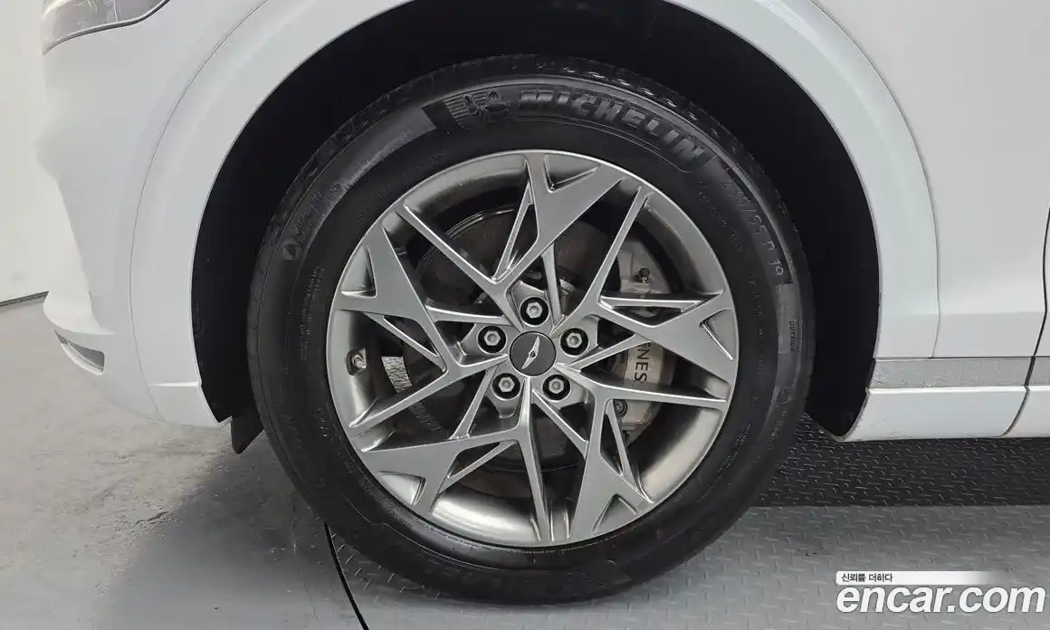 Genesis GV70 2024 2.5 Автомат в Москве № 259022, фото 3