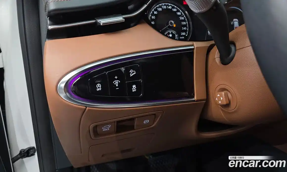 Genesis GV70 2024 2.5 Автомат в Москве № 259022, фото 10