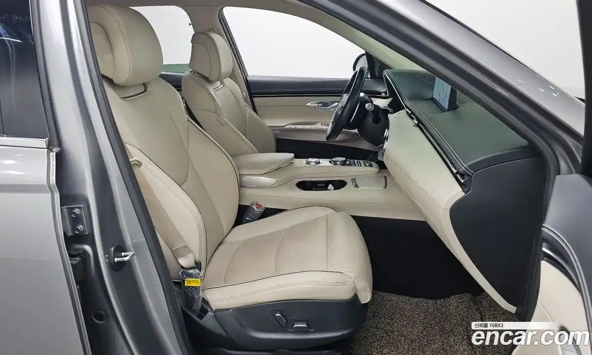 Genesis GV70 2021 2.5 Автомат в Москве № 25959, фото 14