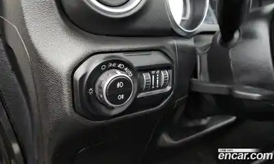 Jeep Wrangler 2021 2.0 Автомат в Москве № 259695, миниатюра 10
