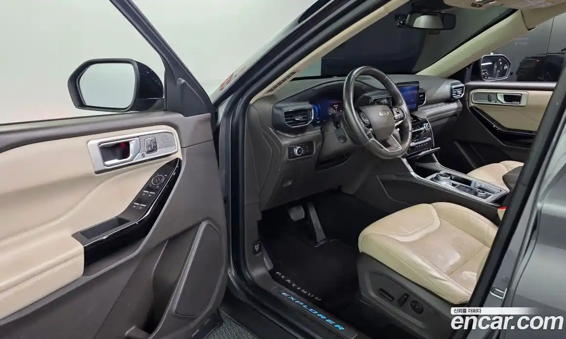 Ford Explorer 2021 3.0 Автомат в Москве № 272995, фото 15