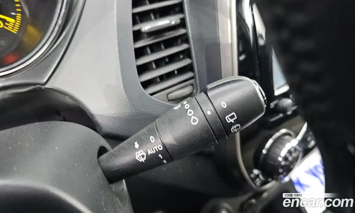 Renault QM3 2014 1.5 Автомат в Москве № 275358, фото 14