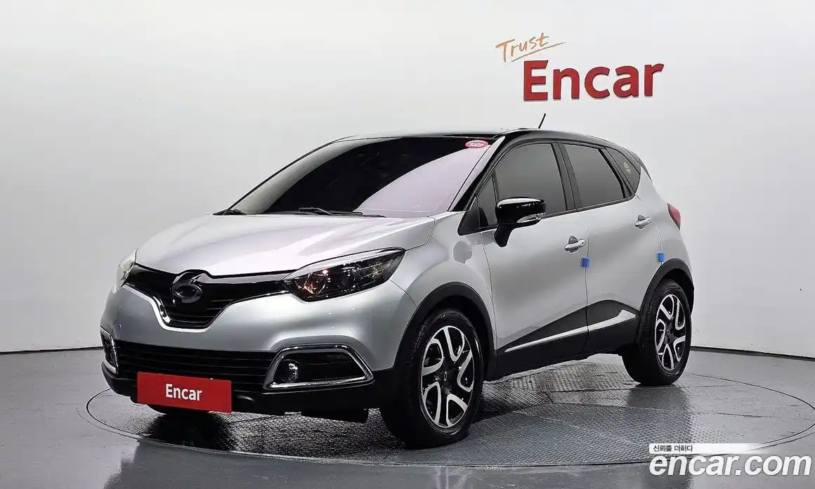 Renault QM3 2014 1.5 Автомат в Москве № 275358, фото 17