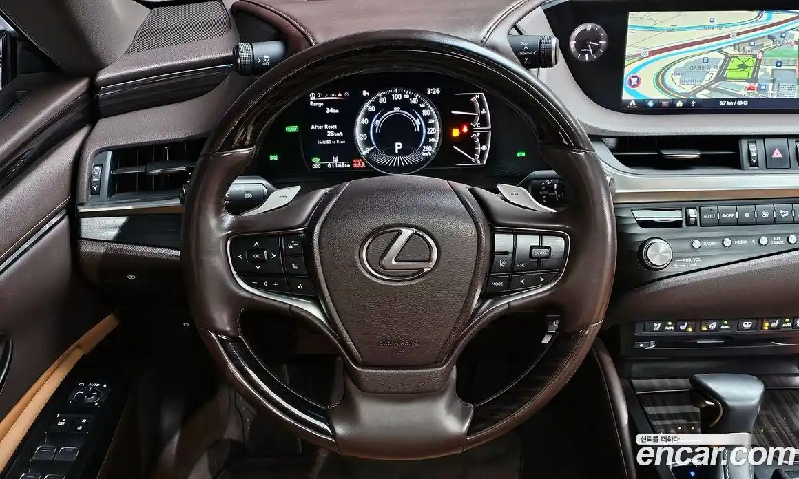 Lexus ES 2021 2.5 Автомат в Москве № 275637, фото 12
