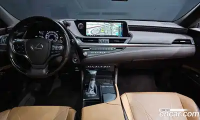 Lexus ES 2021 2.5 Автомат в Москве № 275637, миниатюра 4
