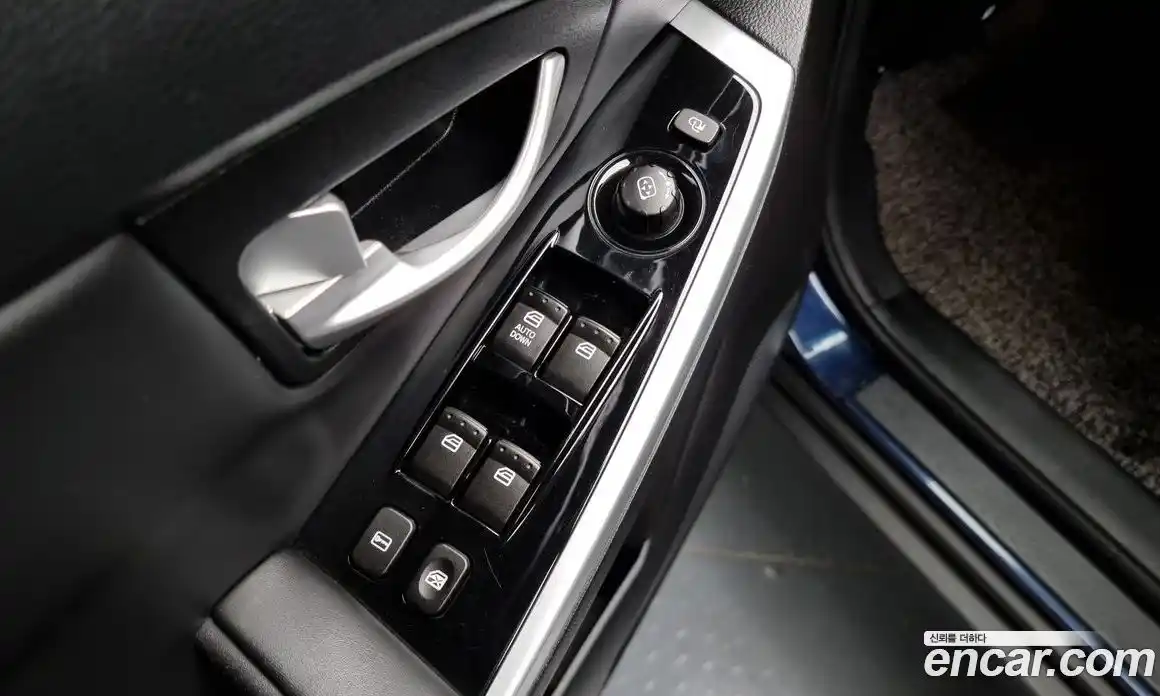 SsangYong Korando 2016 2.2 Автомат в Москве № 28323, фото 6