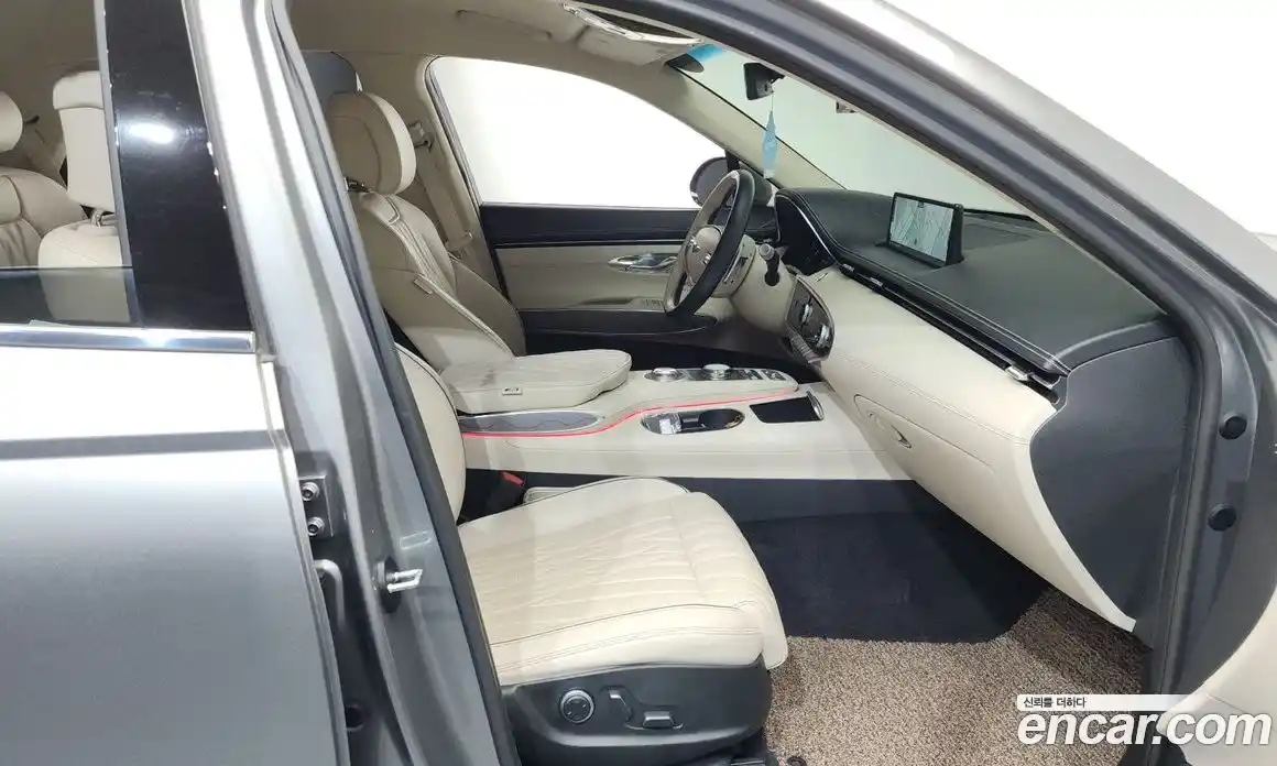 Genesis GV70 2022 2.5 Автомат в Москве № 298847, фото 14