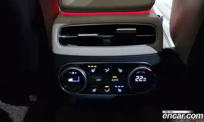 Genesis GV70 2022 2.5 Автомат в Москве № 298847, миниатюра 2