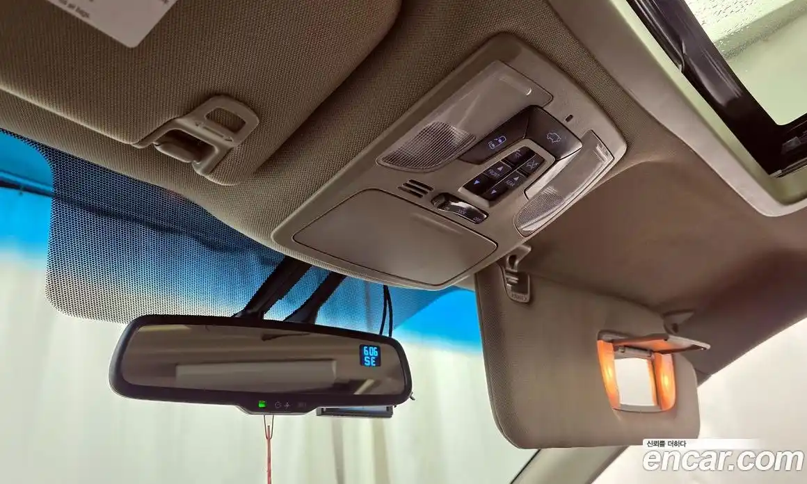 Toyota Sienna 2015 3.5 Автомат в Москве № 302638, фото 16