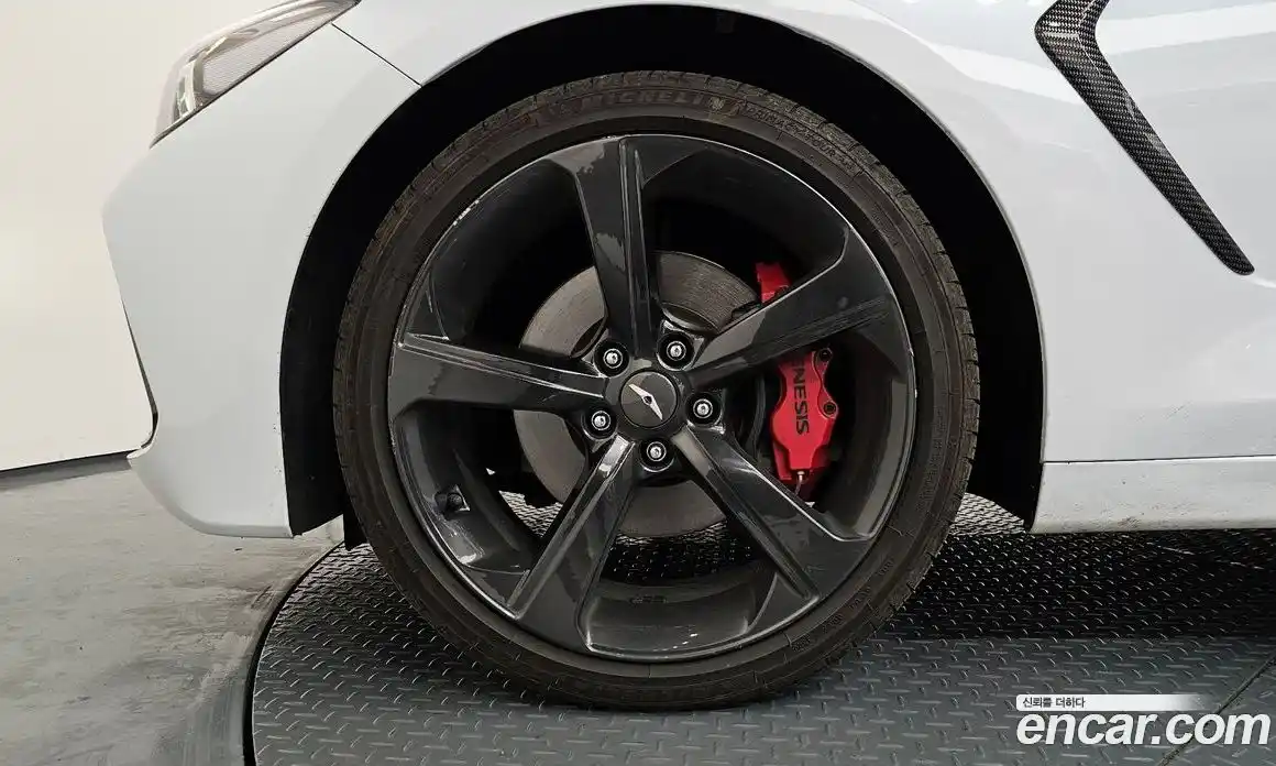 Genesis G70 2018 2.0 Автомат в Москве № 322750, фото 14