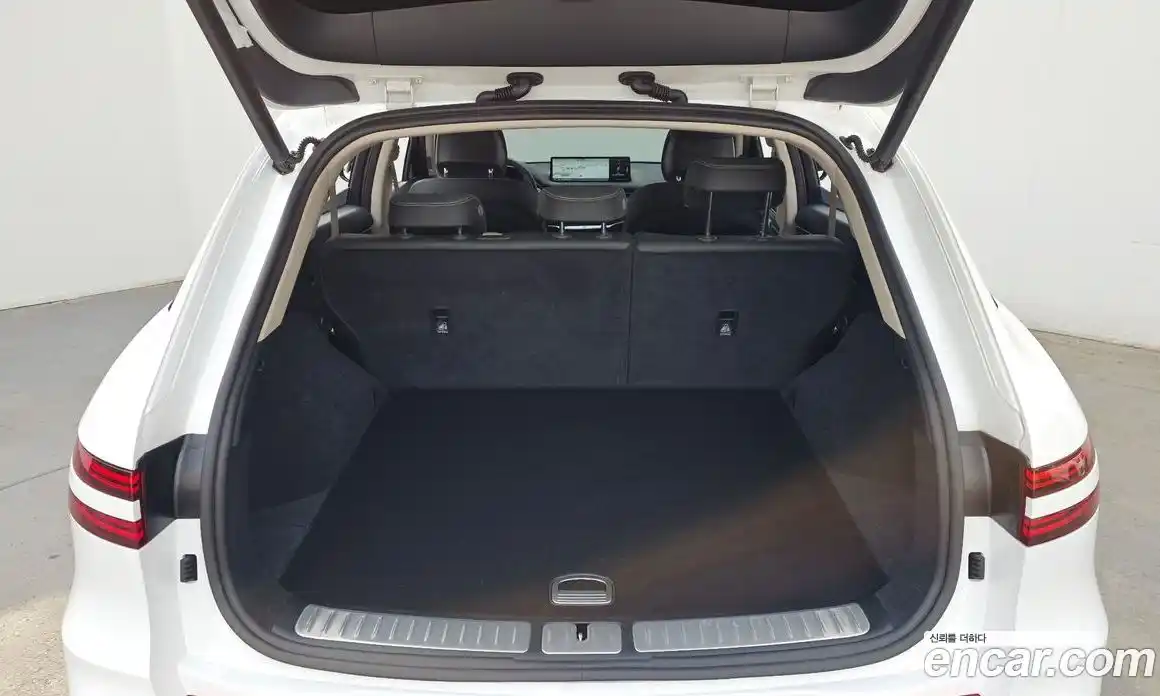 Genesis GV70 2022 0.1 Автомат в Москве № 322778, фото 19