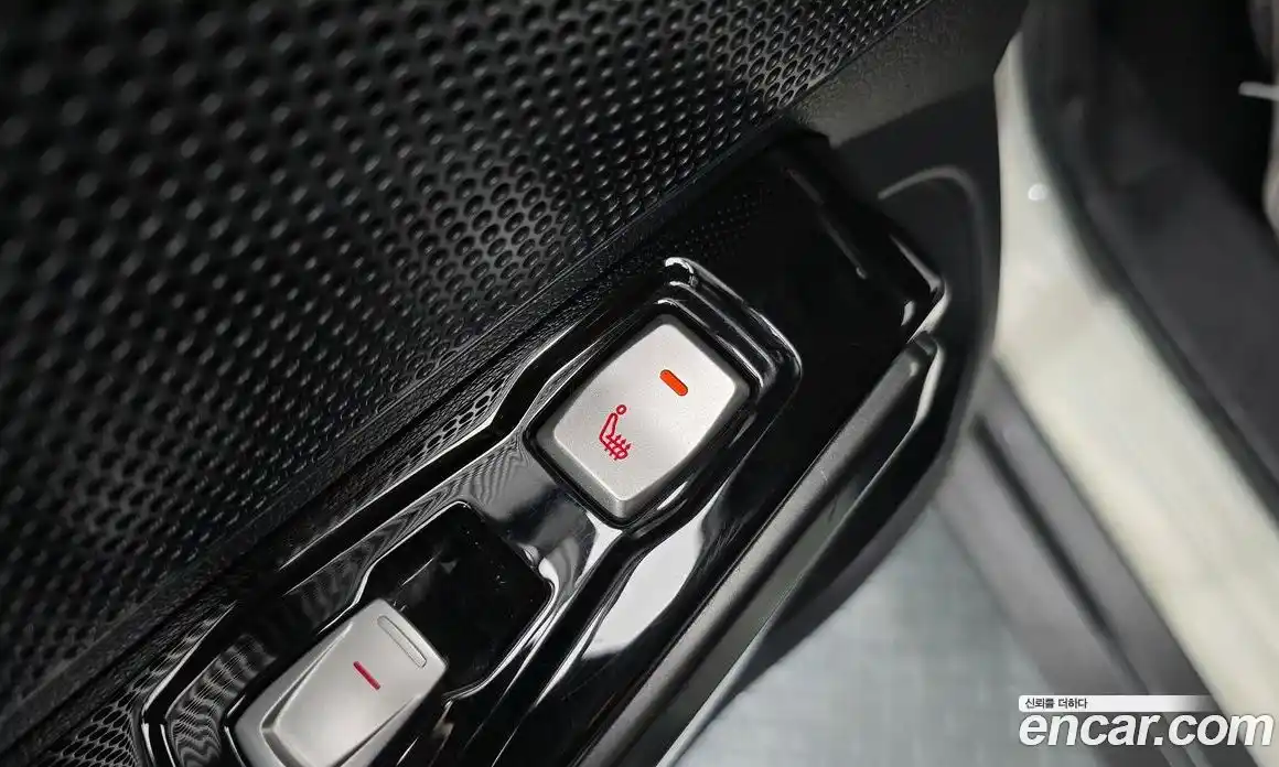 SsangYong TIBOLI 2017 1.6 Автомат в Москве № 33057, фото 15