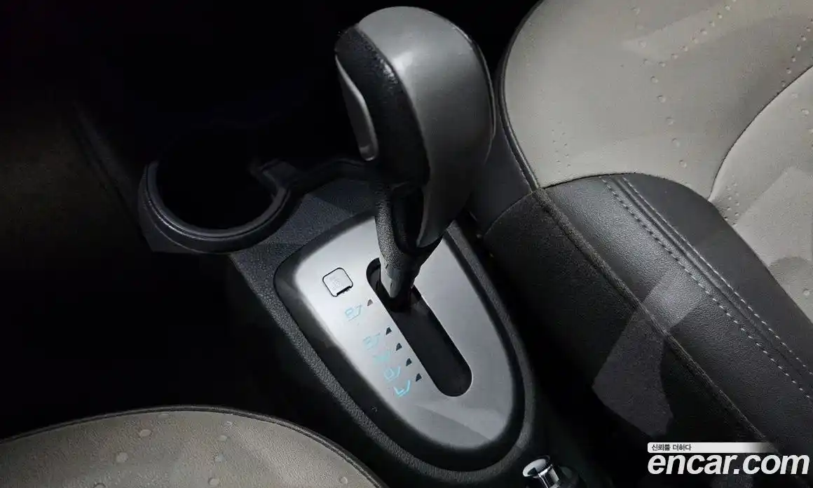 Chevrolet Spark 2014 1.0 Автомат в Москве № 332846, фото 19