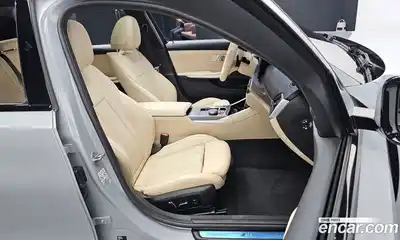 BMW 3-Series 2024 2.0 Автомат в Москве № 334880, миниатюра 3