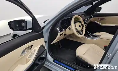 BMW 3-Series 2024 2.0 Автомат в Москве № 334880, миниатюра 6